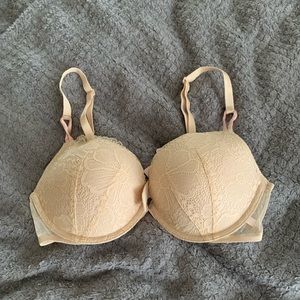 Victoria’s Secret bra